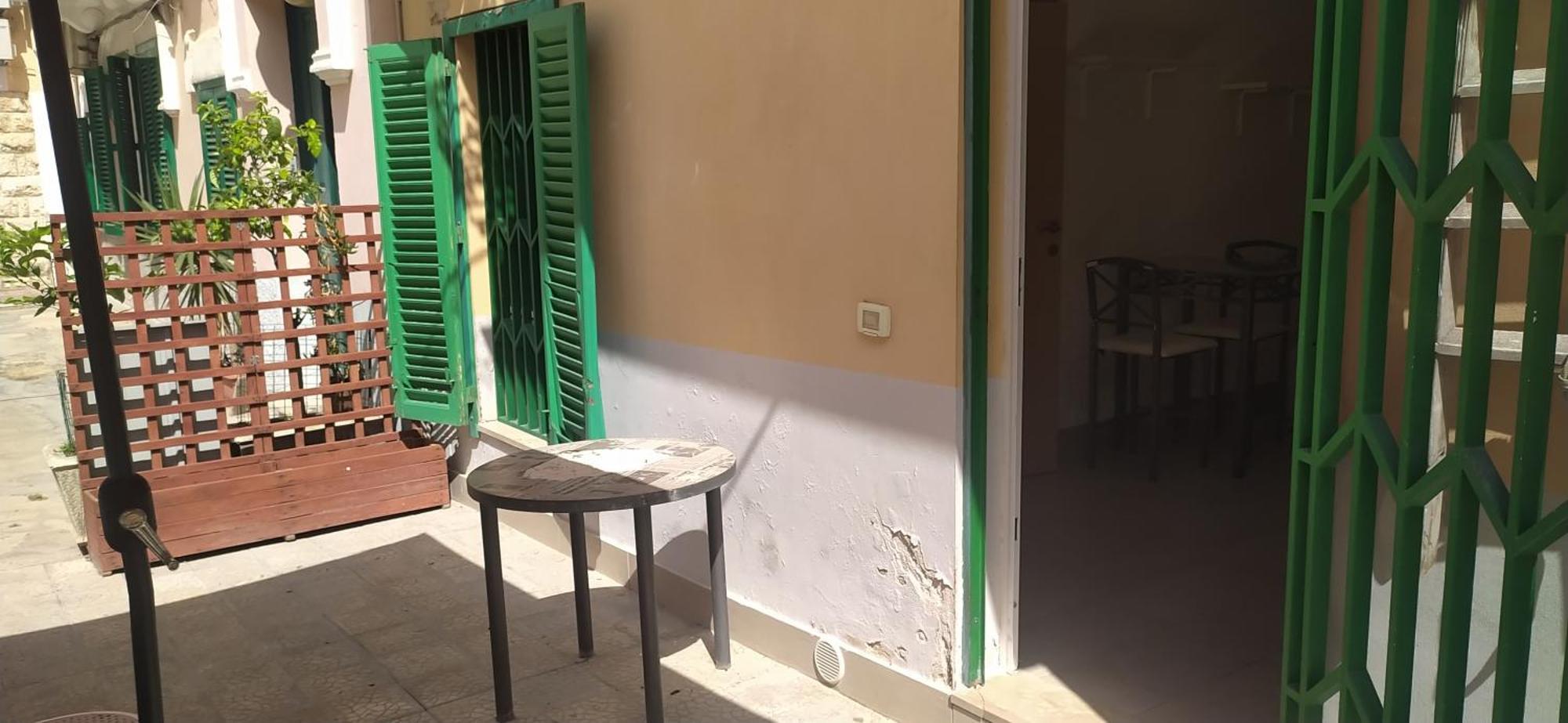 Dimoramadonnella Apartment Bari Bagian luar foto