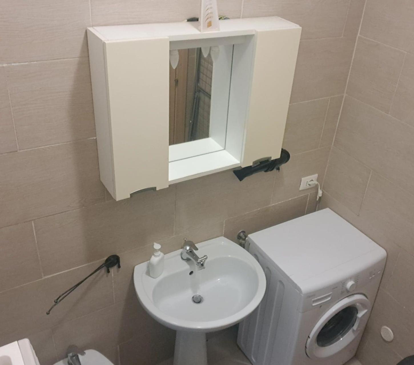 Dimoramadonnella Apartment Bari Bagian luar foto