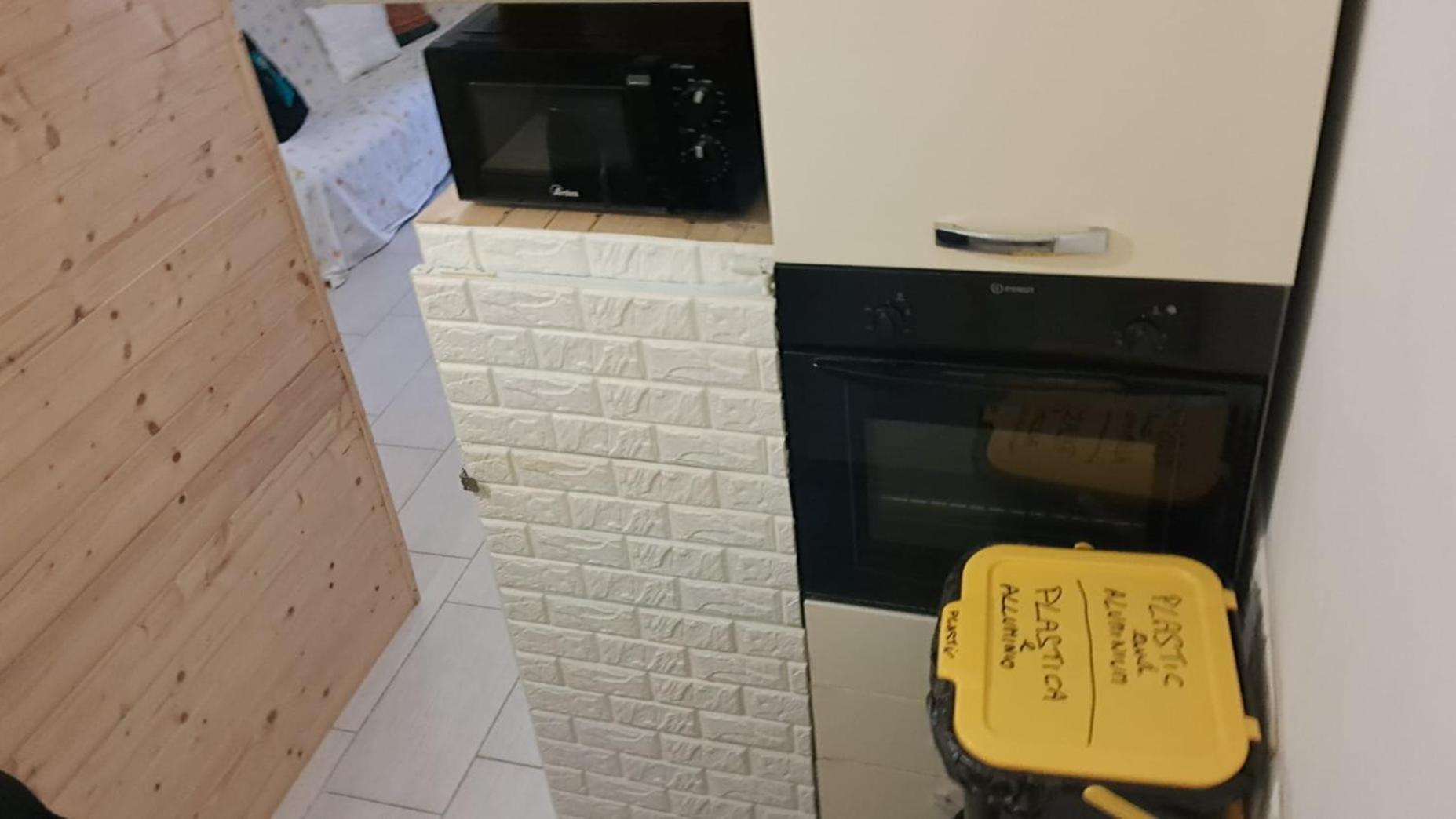 Dimoramadonnella Apartment Bari Bagian luar foto